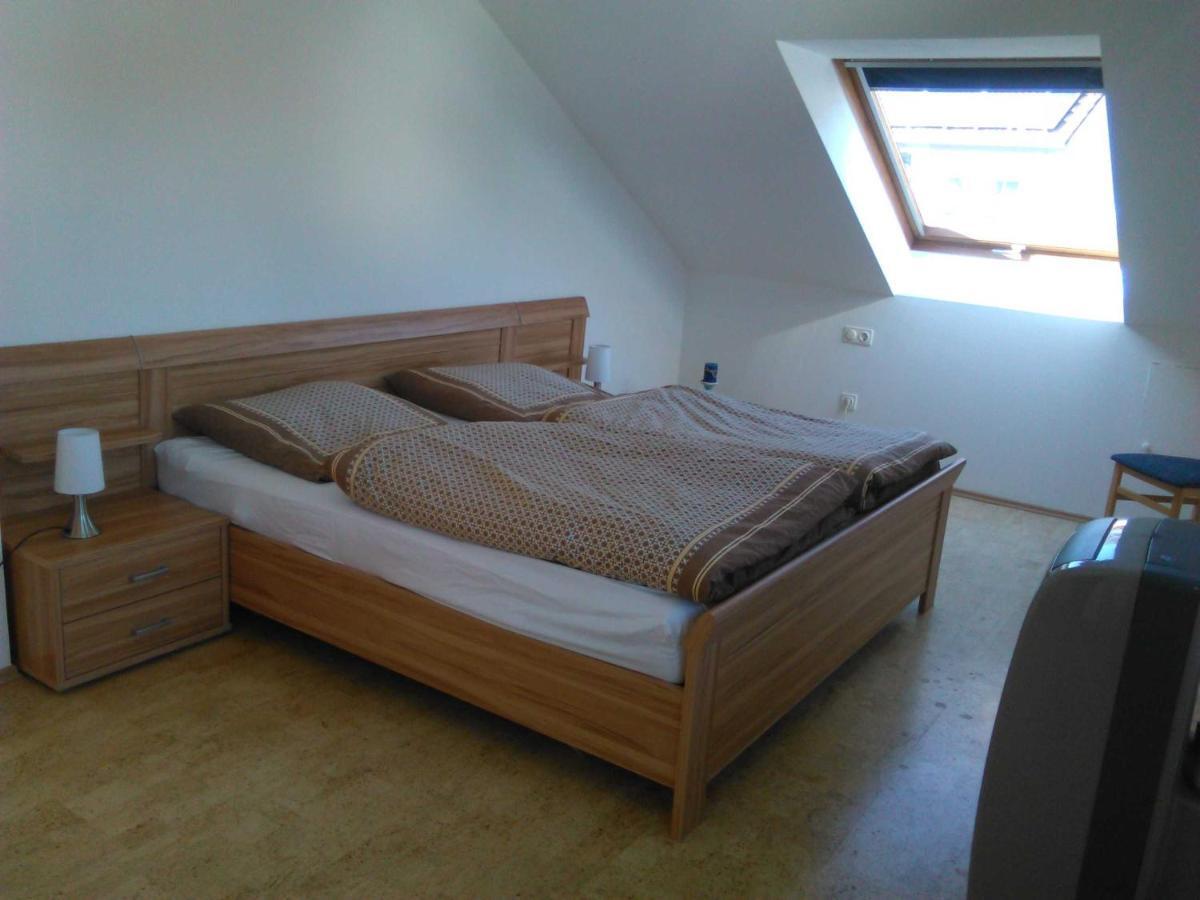 Ferienwohnung Kuepfer Grafenberg  Bagian luar foto